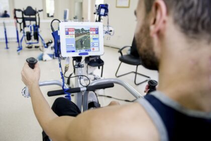 Exercise session on RT300 therapy machine